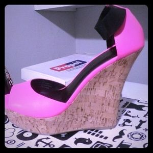 Wedges size 10